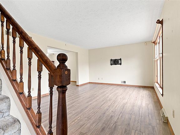 4th image of 178 Cole Rd