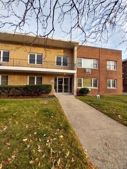1st image of 17808 Lake Shore Blvd APT 204