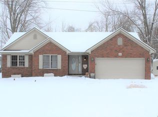 4940 Best St, Hamburg, NY 14075