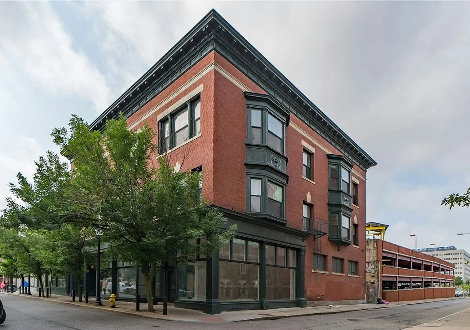 Providence/Downcity Beautiful Updated Condo at The Weybosset Condominiums at PPAC Square - $1,825 — Photo 1