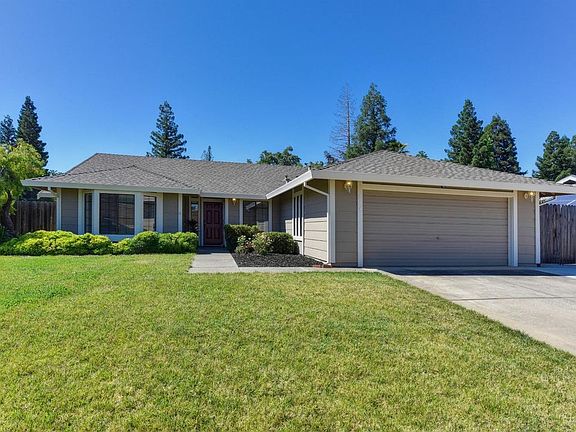 3rd image of 214 Tacana Dr