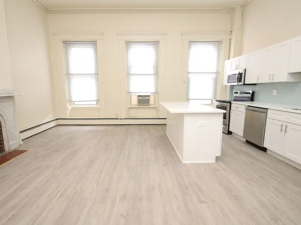 402 S 9th Street
