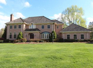 1051 Kelso Rd, Great Falls, VA 22066