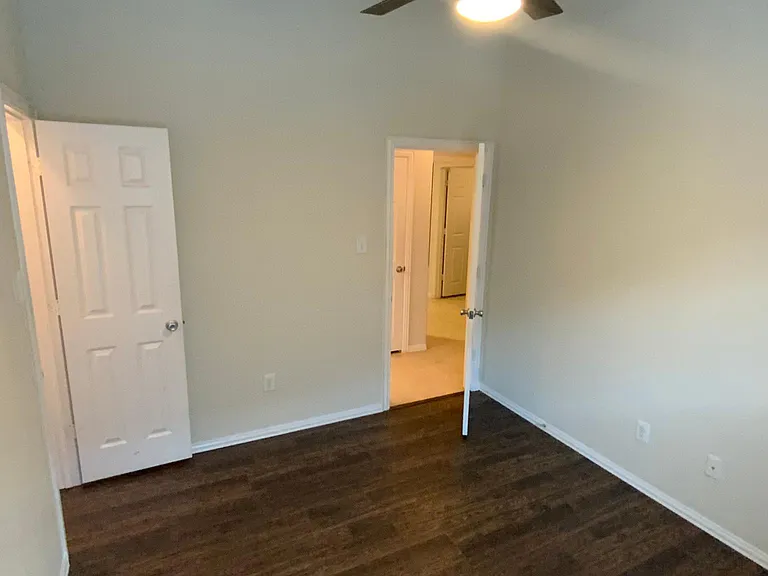 708 Hummingbird Dr — Photo 45