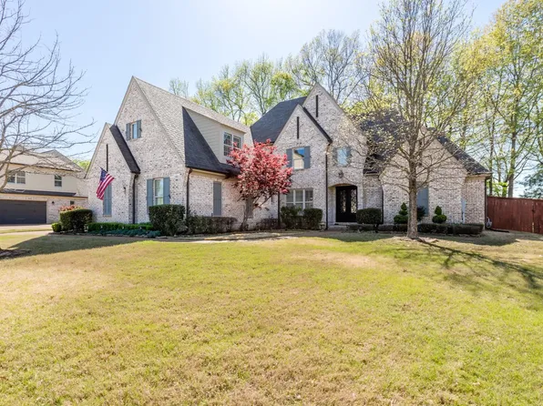 235 Saunders Creek Cir, Rossville, TN 38066