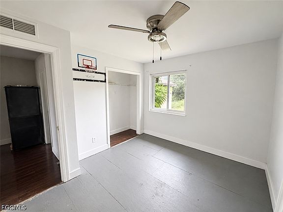 3rd image of 3110 11th St SW