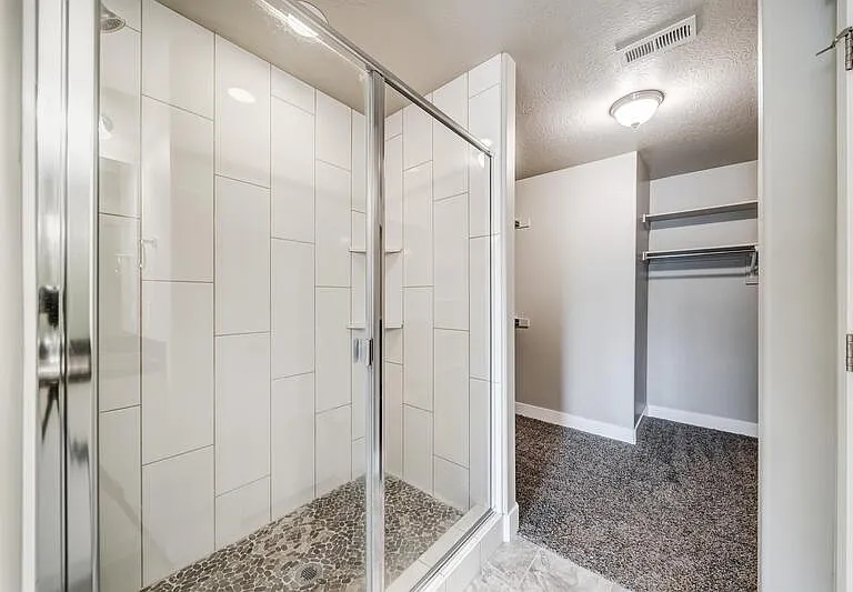 4459 W Glendon Dr — Photo 2