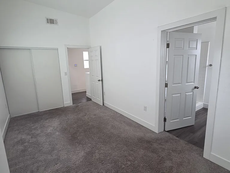 6640 72nd St #1 — Photo 9