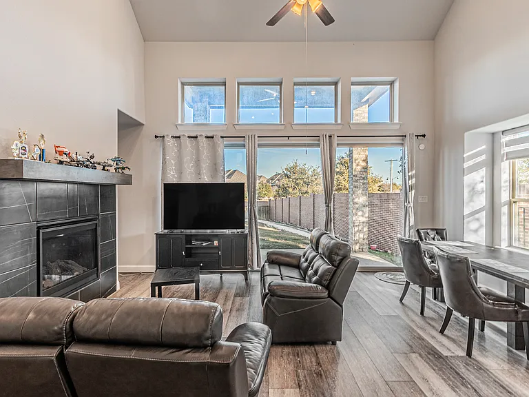 5317 Squeezepenny Ln — Photo 6
