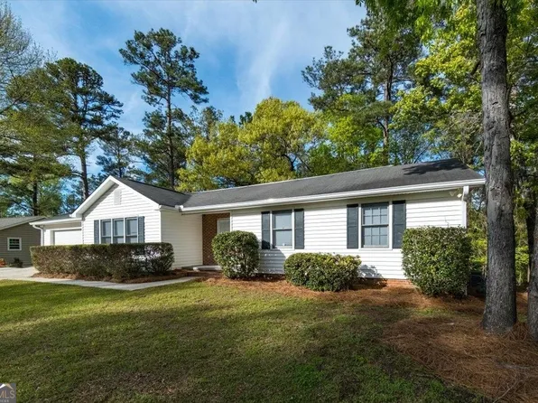234 River Hills Rdg, Macon, GA 31211