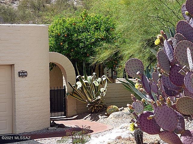 1st image of 5229 N Paseo Del Arenal