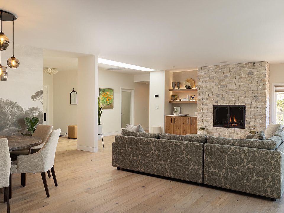 1st image of 109 Coronada Cir