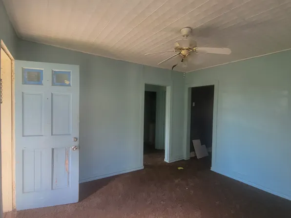 303 E Ash St, Decatur, TX 76234