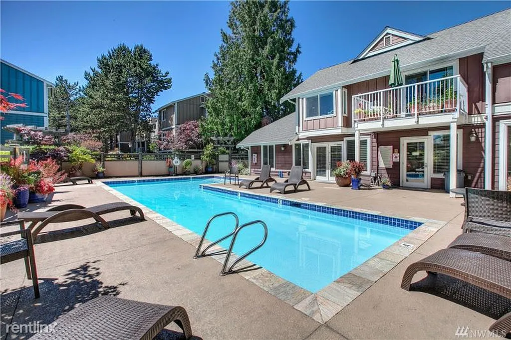 2 bed, 840 sqft, $2,500 — Photo 1