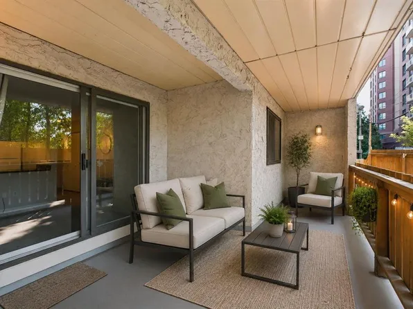 305 E 25th Ave SW #102, Calgary, AB T2S 0L3
