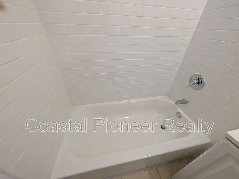 3721 N Whittier St — Photo 30
