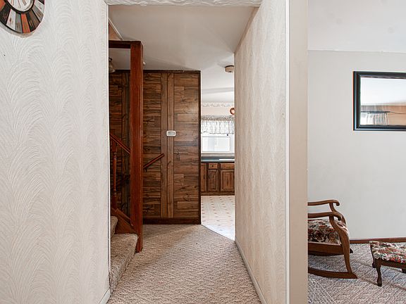 5th image of 111 Morgan St