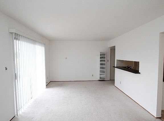 4th image of 2229 McGee Ave APT I