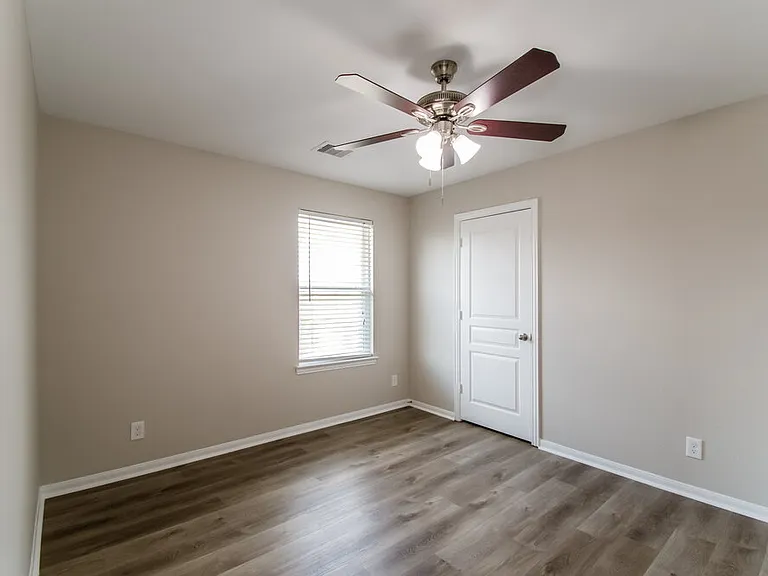 323 Ginseng Ln — Photo 13