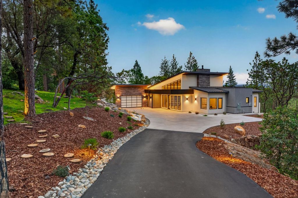 15040 Grand Knoll Drive 2