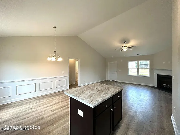 707 Alpha Ct — Photo 16