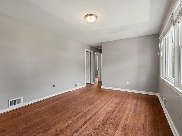 9717 Wichita Ave — Photo 7