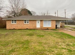 500 Pilgrim Ave, Muscle Shoals, AL 35661