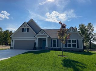 5183 Oak Ridge Trl, Columbus, IN 47201