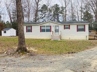 178 Cobbs Ln, West Point, VA 23181