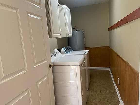 3rd image of 319 Courchelle Dr