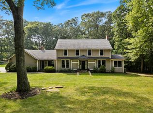 15 Crest Rd, Old Saybrook, CT 06475