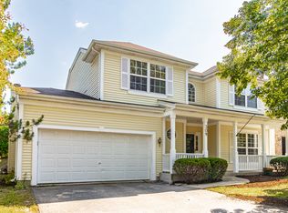 309 N Crooked Lake Ln, Lindenhurst, IL