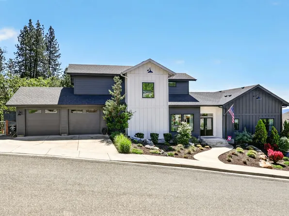 1575 NE Noble Hts, Grants Pass, OR 97526