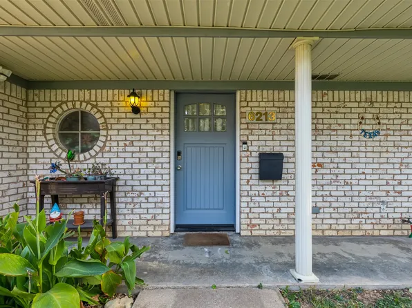 6213 Wrigley Way, Fort Worth, TX 76133