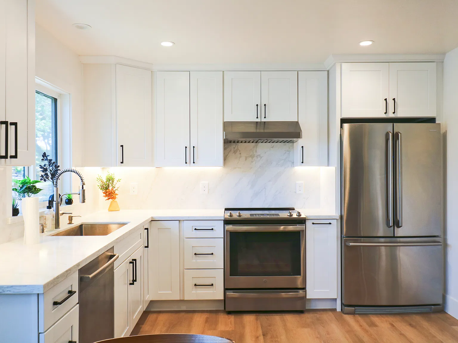 3 bed, 1262 sqft, $7,500 — Photo 3