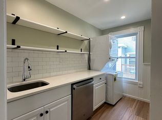 99 Andrews St APT 2, Lowell, MA 01852