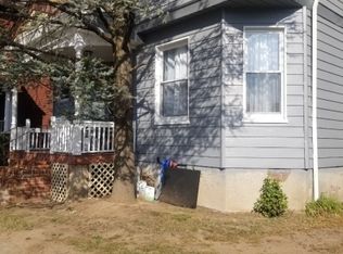 90 S Grove St, East Orange, NJ 07018