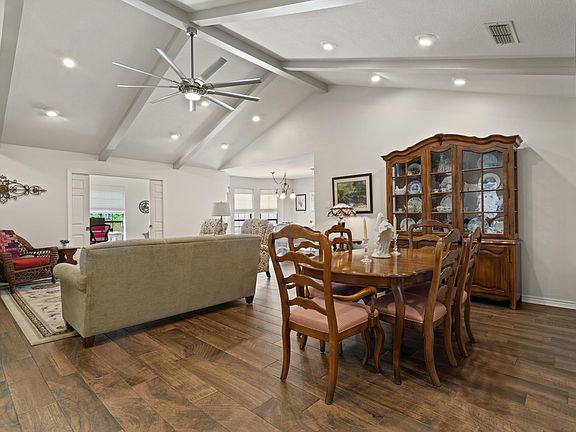 5th image of 312 Amberwood Cir