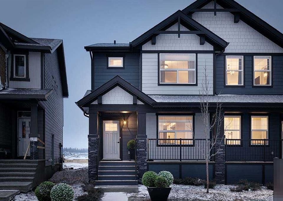 1st image of 640 SE Legacy Cir SE