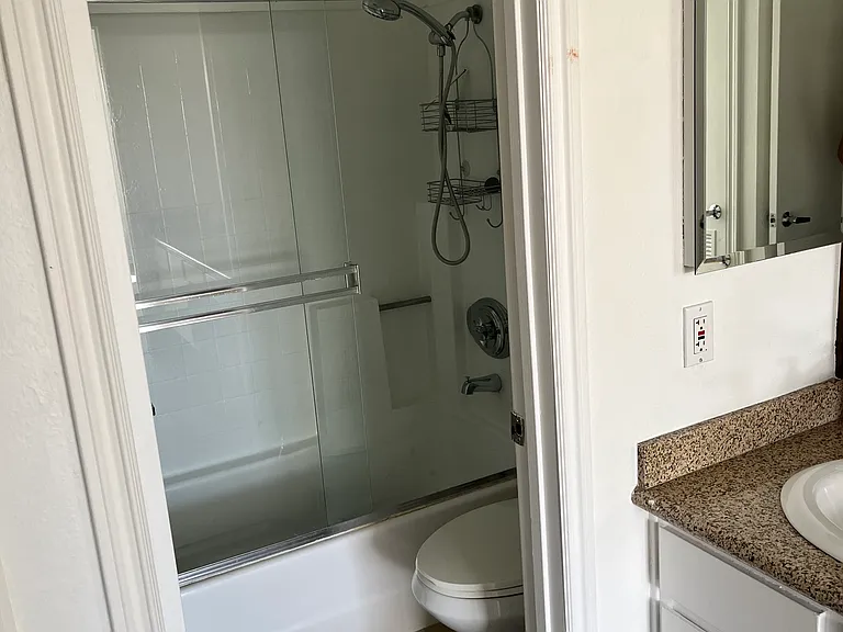 25671 Le Parc #93 — Photo 8