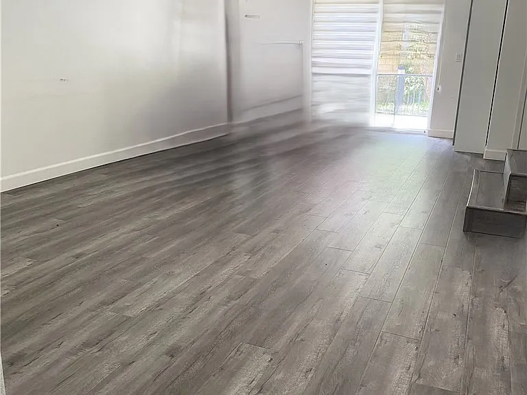 532 N Mariposa Ave #104 — Photo 7