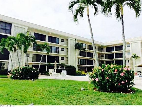 4th image of 3200 Gulf Shore Blvd N APT 108