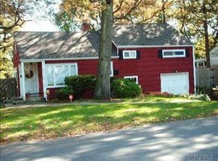 9 Scott Dr, Melville, NY 11747