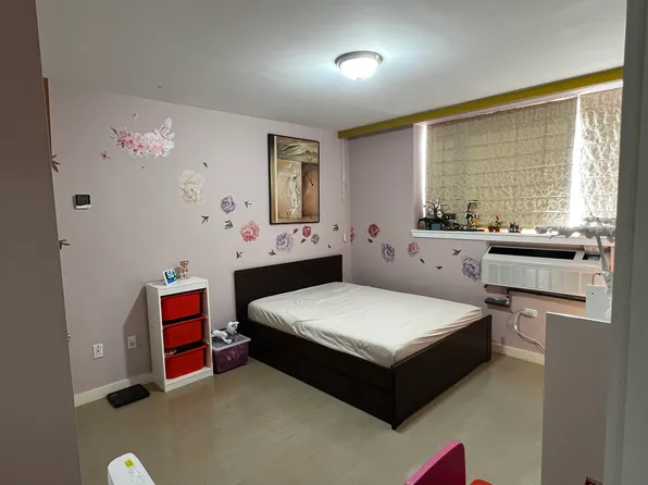 2548 East 27th Street image 5 of 6