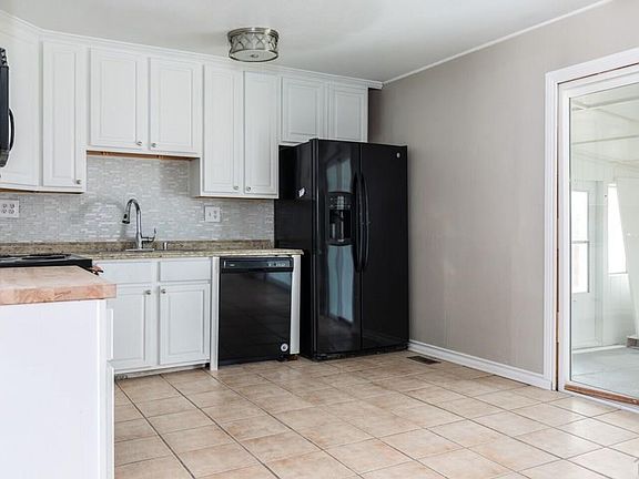 5th image of 1827 Mohawk Rd