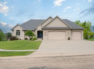 1440 Echo Ridge Rd SW, Rochester, MN 55902