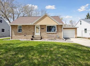 1004 Spence St, Green Bay, WI 54304