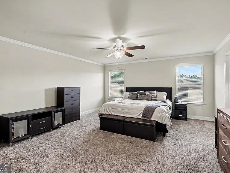 837 Everleigh Ct — Photo 9