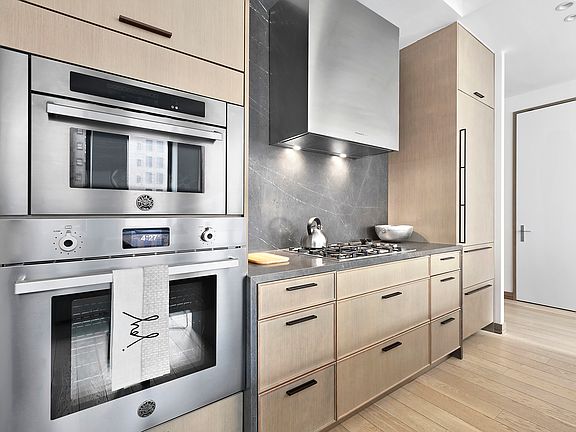 5th image of 88 Lexington Ave APT 802