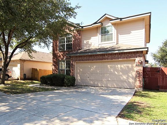 2nd image of 17131 Ashbury Oaks
